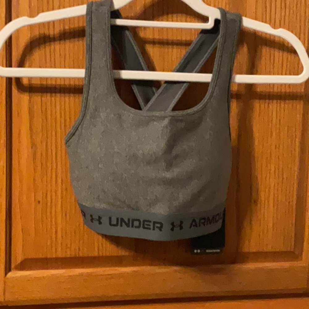 NWT under armor sports bra size small